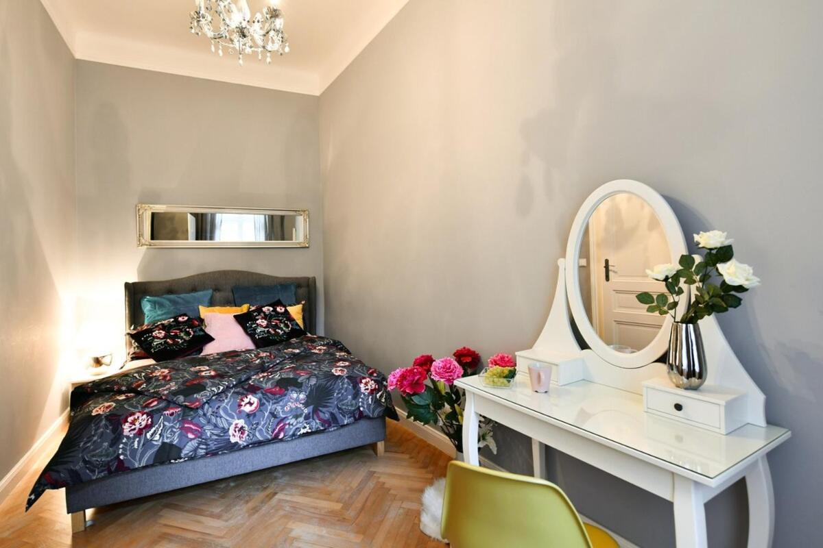 Cityscape Wenceslas Square Apartment Praag Buitenkant foto