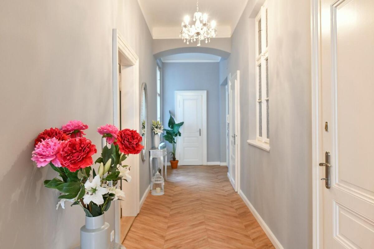 Cityscape Wenceslas Square Apartment Praag Buitenkant foto