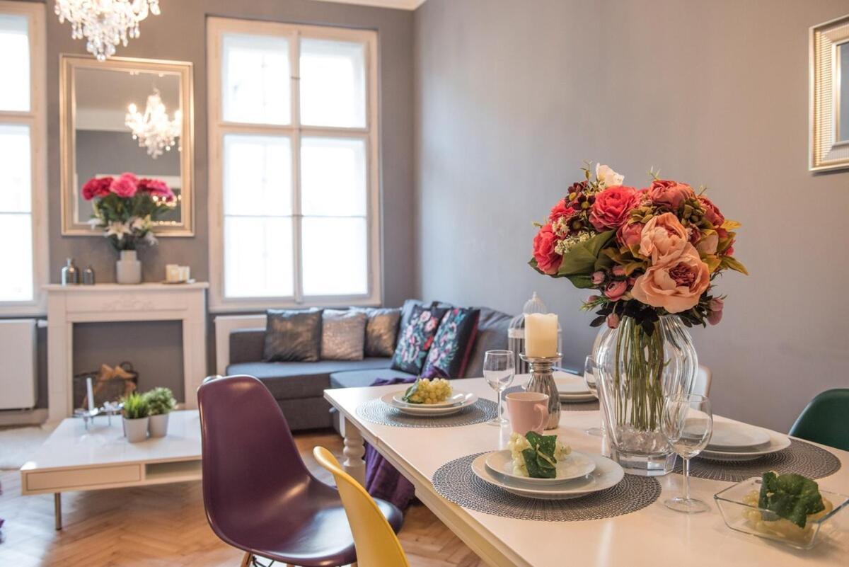 Cityscape Wenceslas Square Apartment Praag Buitenkant foto